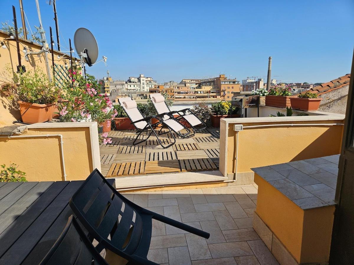 Apartment Luminoso Attico Con Terrazza